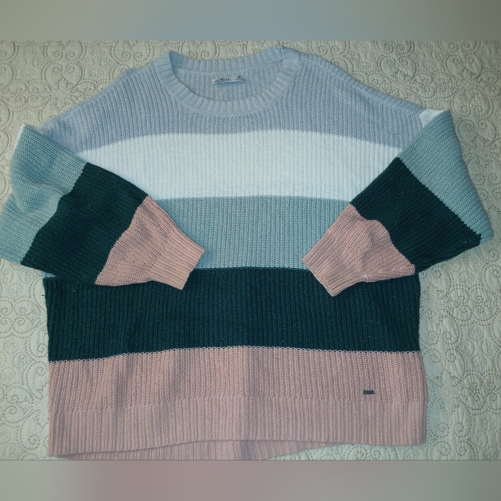 Hollister Color Block Sweater Size M